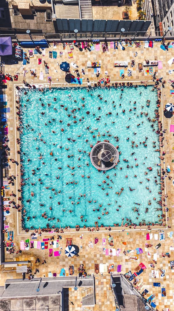 Découvrez les piscines ibiza : styles et services sur mesure !